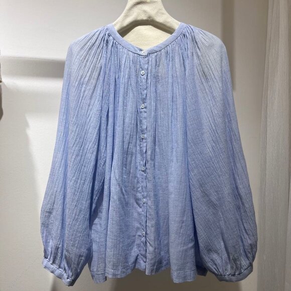 Light blue ruffled bell-sleeve blouse, unlocking effortless French chic - Picture 3 of 9